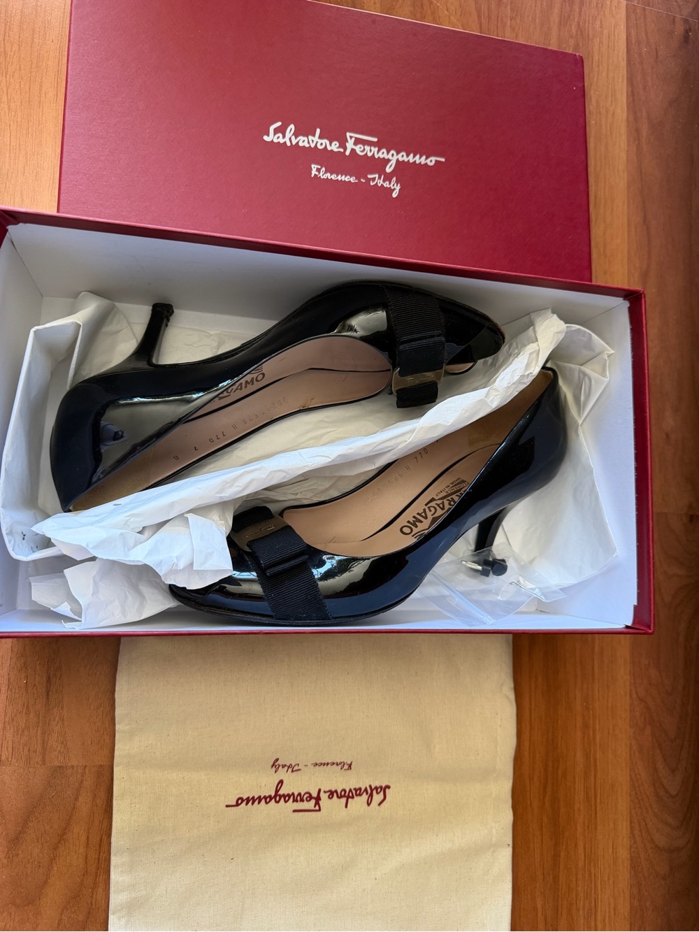 Salvatore Ferragamo Black Patent Peep-Toe Pumps with Bow size 7B - Picture 15 of 16